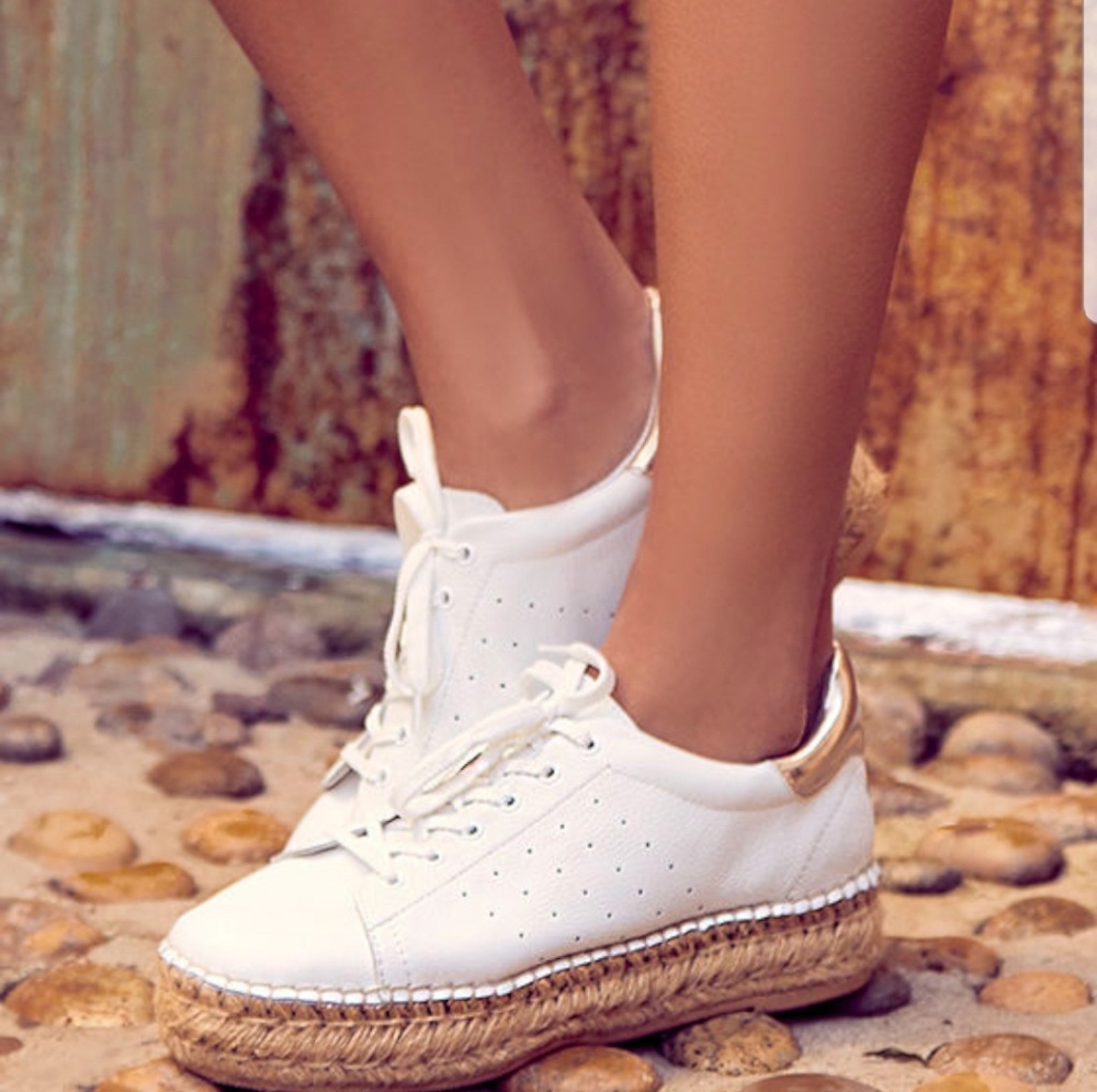 Steve By Steve Madden Esparidell - image 1